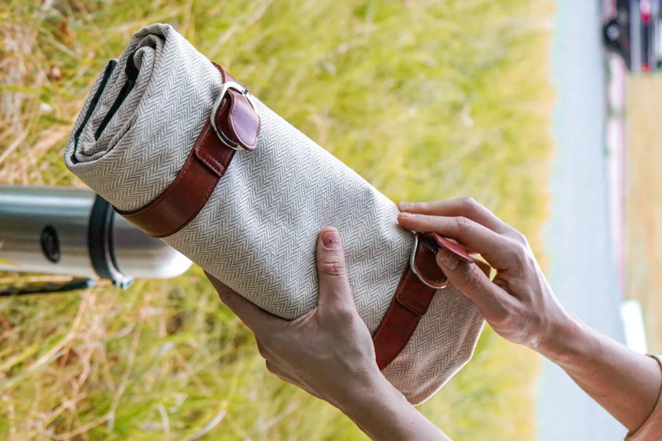 waterproof bottom picnic blanket